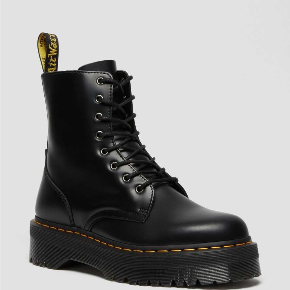 Black platform DR. Martens